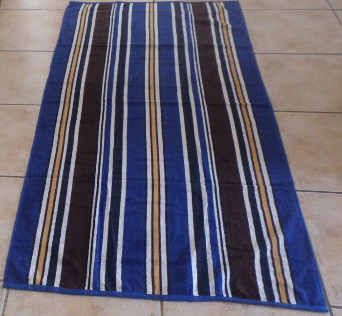 K Stripe Beach Towel - 090 x 180 cm